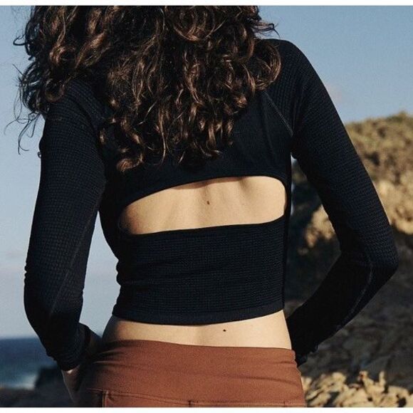 FREE PEOPLE FP Movement Women's Bail Out Long Sleeve Layer Black M/L NWT - Picture 3 of 3